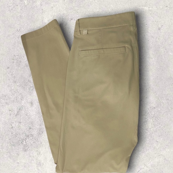 lululemon athletica Other - Like new Men's Lululemon Classic Fit Pant in Khaki size 30" x 30"